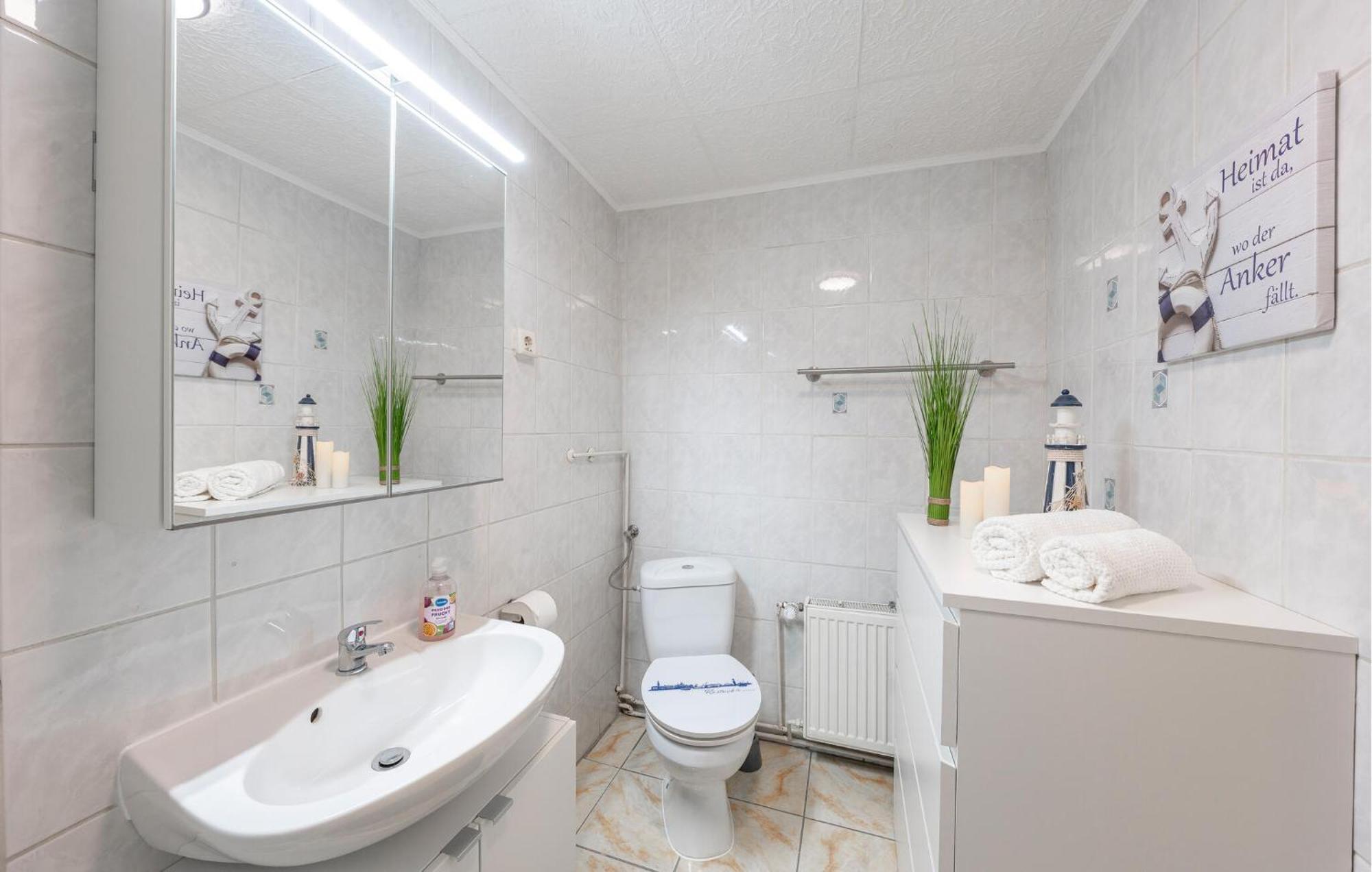 Awesome Apartment In Rostock With Kitchen Zewnętrze zdjęcie