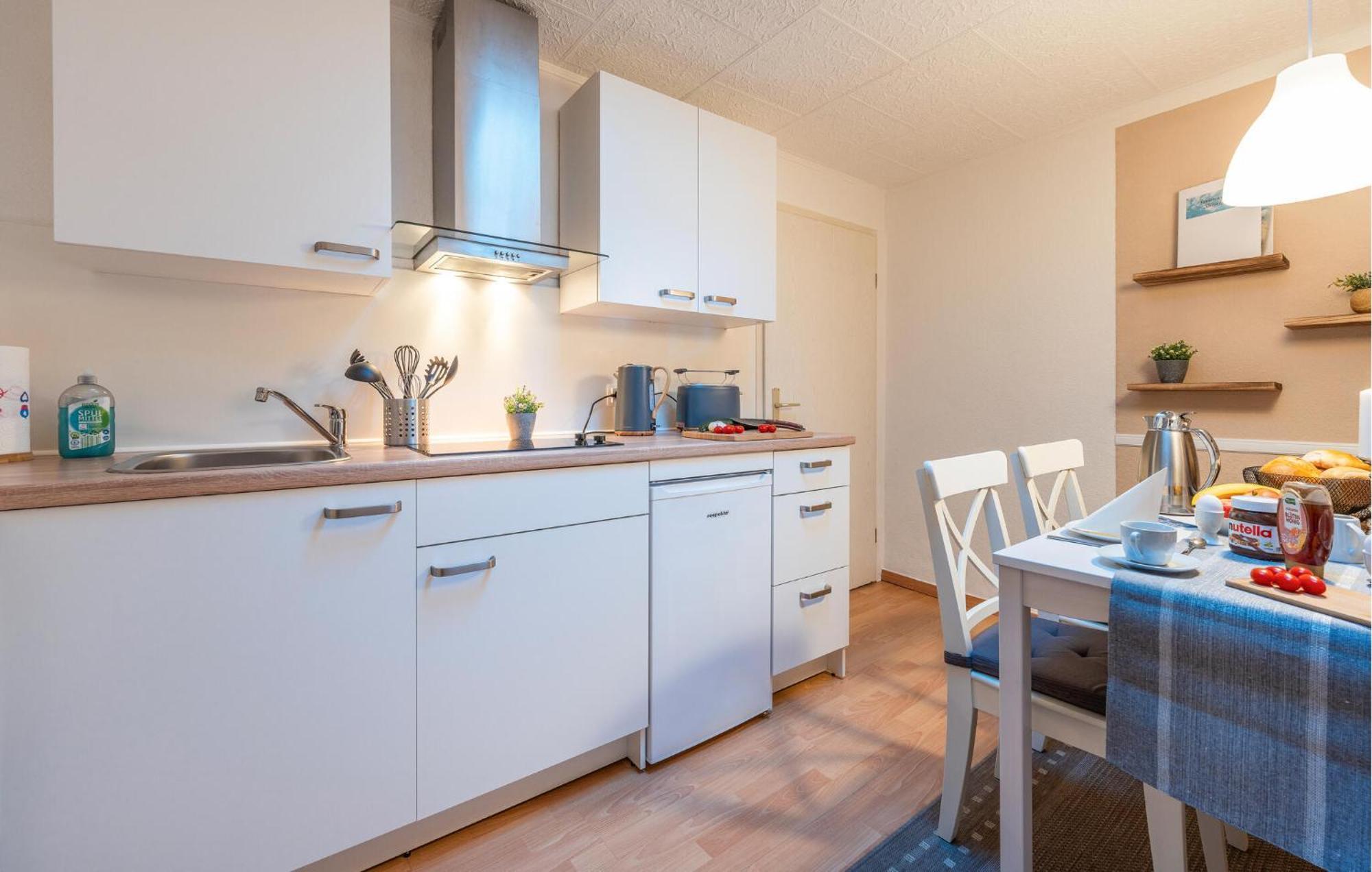 Awesome Apartment In Rostock With Kitchen Zewnętrze zdjęcie